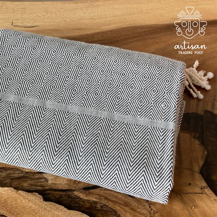 Manta para barcos | Algodón tejido a mano | Midnight Black para venta al por mayor de Artisan Trading Post