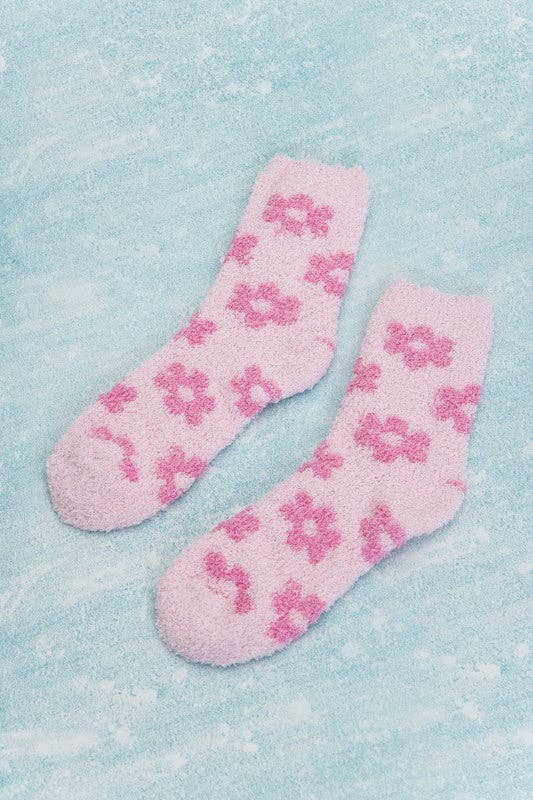 JOSSLYN by wall to wall - Wholesale Socks - Women's - WARM CORAL FLEECE PLUSH DAISY FUZZY SOCKS | 40S020479