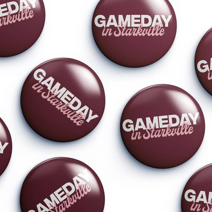 Mississippi State Kampdag i Starkville Knap for engroshandel hos Cute As A Button