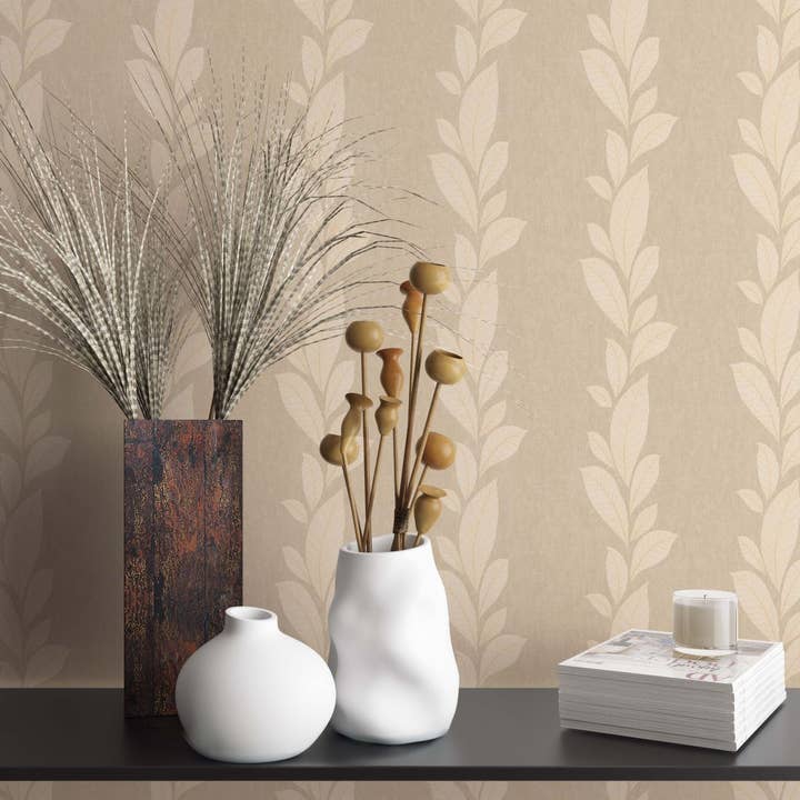 Beige, brun blommig tapeter för sovrum, vardagsrum eller för wholesale av Marburg