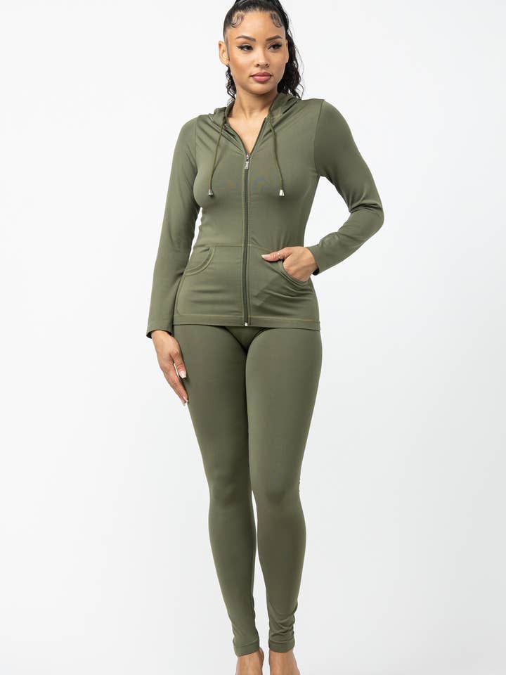 Julia by LoveJ - Vendita all'ingrosso Completo loungewear - Donna - Set con cappuccio e leggings con zip senza cuciture22