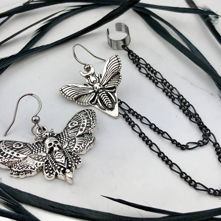 WonderLight Jewelry - Wholesale Jewelry Set - Mismatched Moth Ear Cuff Earring Set - Moth / Change
