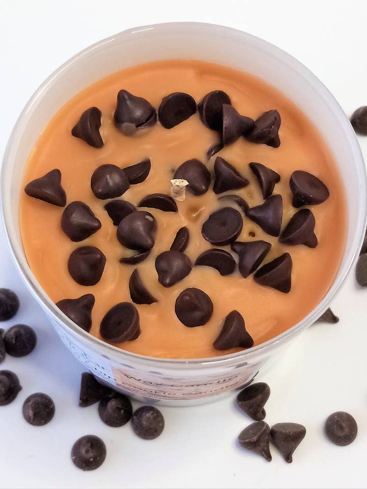 Chocolate Chip Cookie Candle 8oz for wholesale by Cozy Home Wax Company