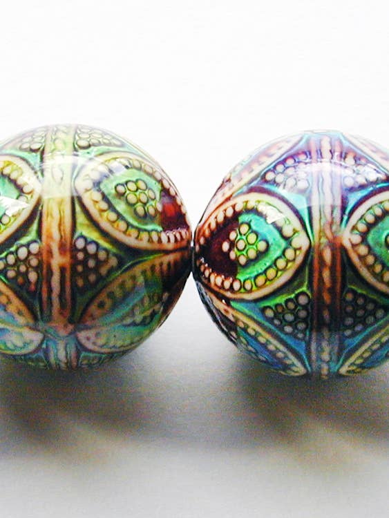 Mirage-Perlen (Polymer) - Opulente Bögen für den Großhandel von Tika