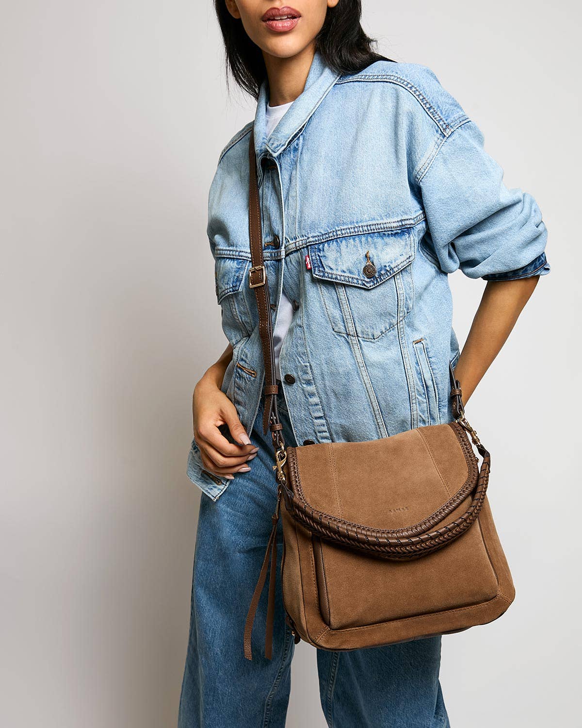 Coffee Suede Alles Voor Liefde Convertible Schoudertas voor groothandel op Faire1