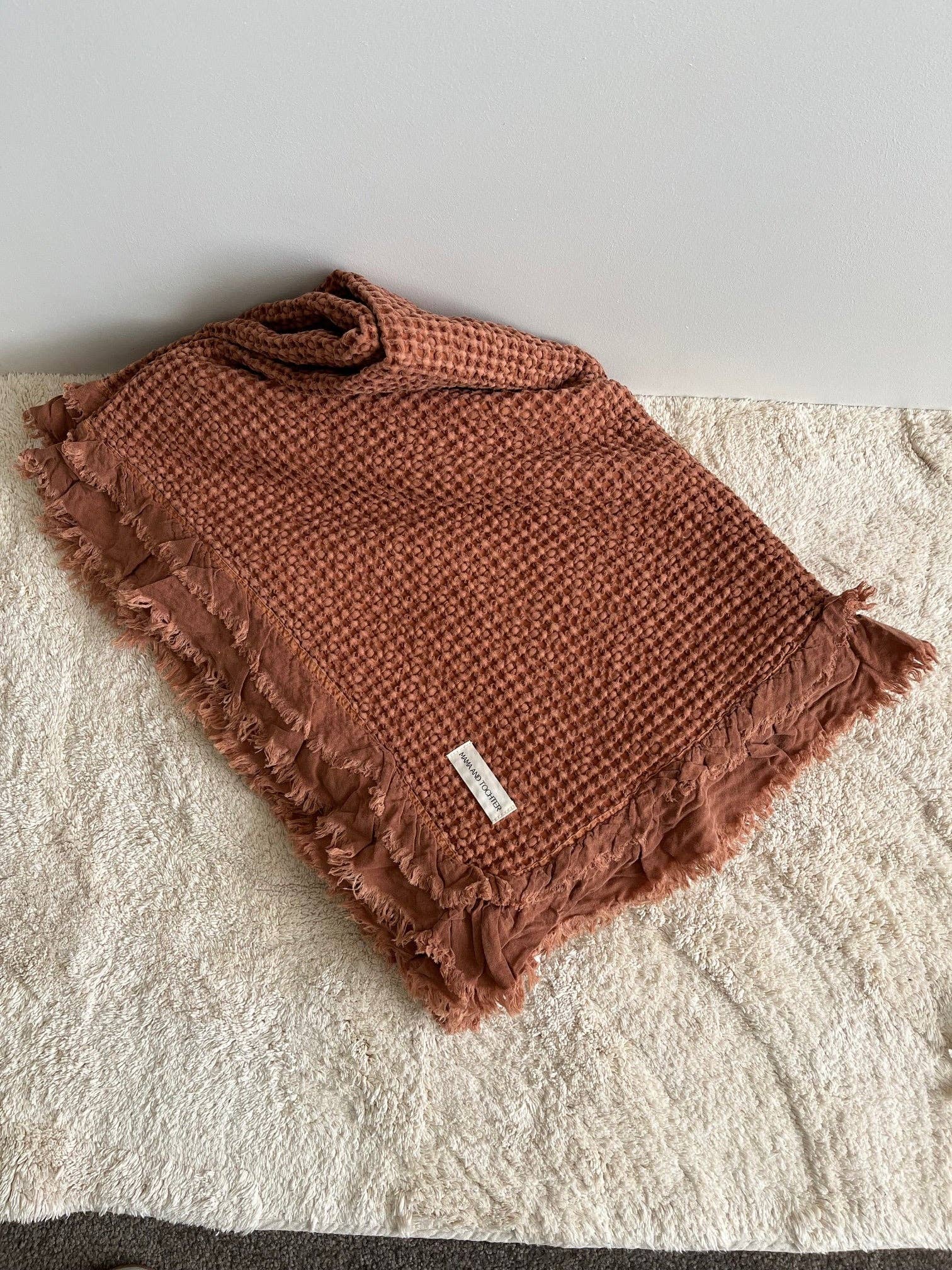 Mama and Tochter - Wholesale Throw blanket - Organic Cotton Rustic Waffle Throw Blanket - Terracotta2