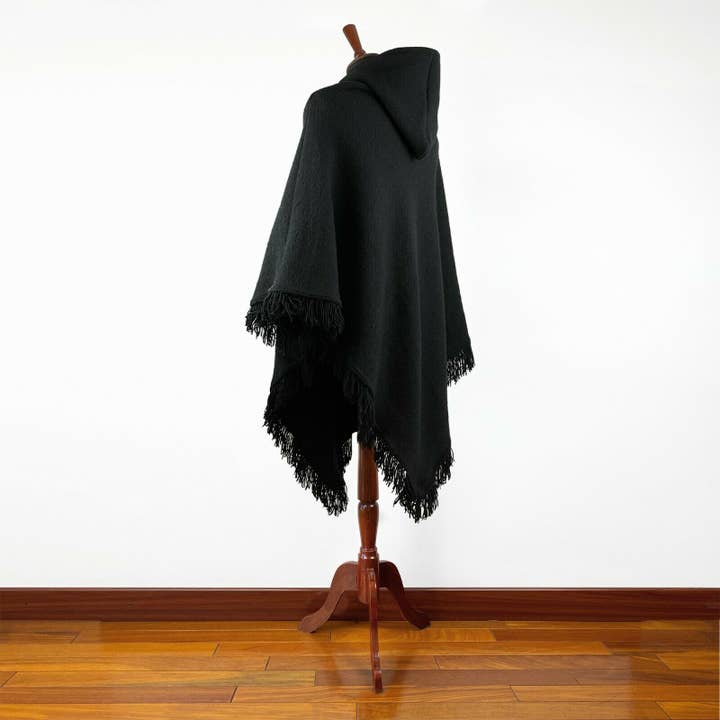 ECUALAMA – wholesale Poncho – Unisex – Surfers Poncho with hood and pocket llama wool - BLACK5