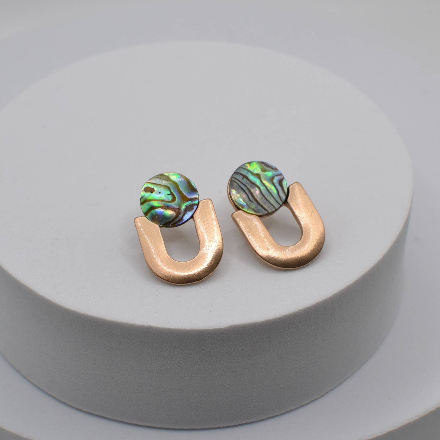 StarryNYC - Wholesale Stud/Post Earrings - Boho Abalone Button Round U Shape Worn Plating Post Earrings9