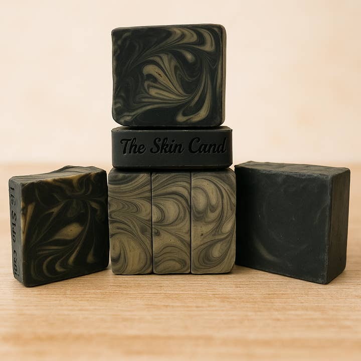 Savon Artisanal Détoxifiant au Charbon pour le Visage pour la vente par The Skin Candy