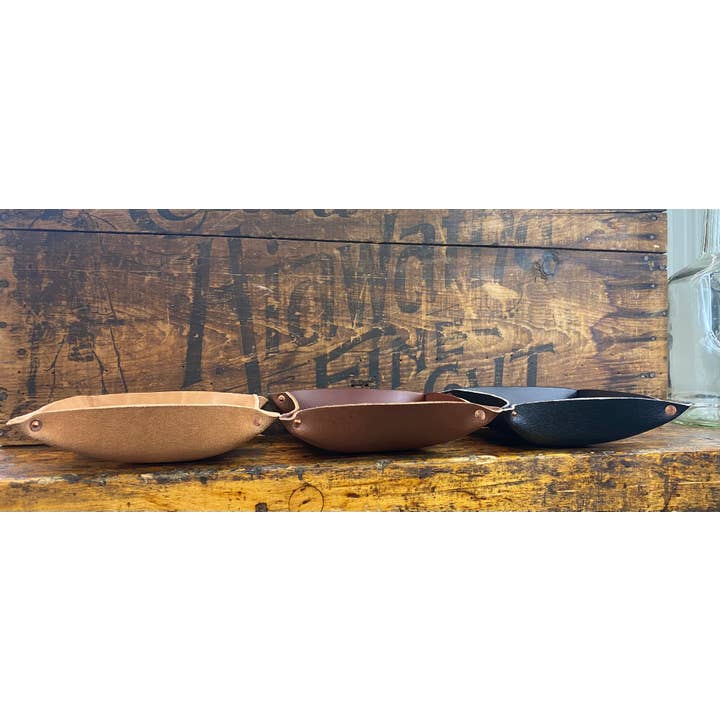 Manready Mercantile - Wholesale Decorative Tray - Leather Valet Tray | Blank3