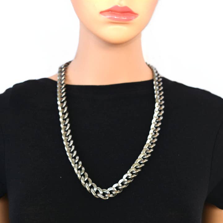 SK1791N Halskette, 26 Zoll, Edelstahl, 1/2 Zoll breit, Tattoo-Haken-Design für den Großhandel von Heavy Metal Jewelry