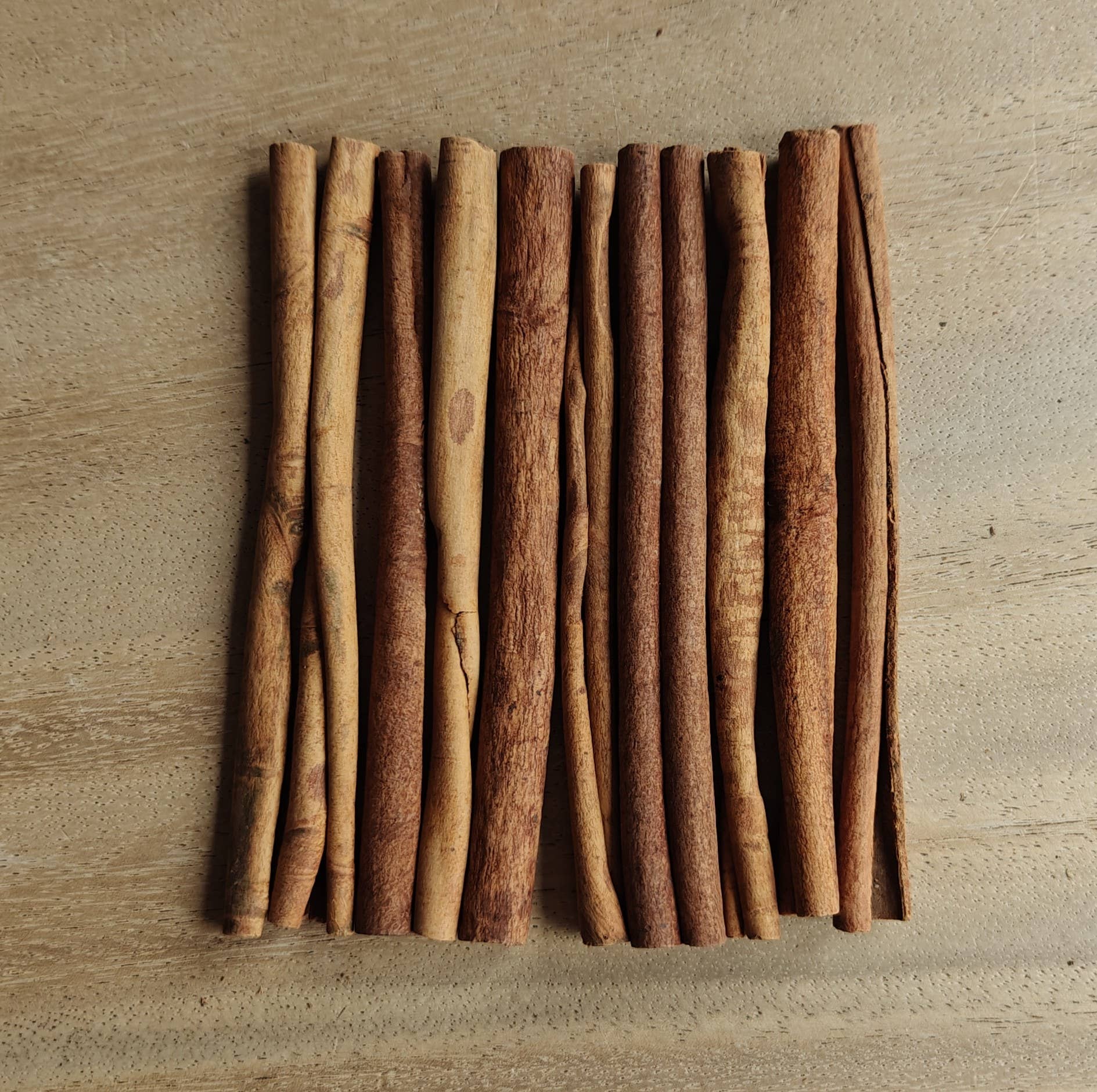 Product Import Holland - Vente Décorations de table - 1Kg Bâton de cannelle A/AA 15 CM - décoration - Noël - cannelle4