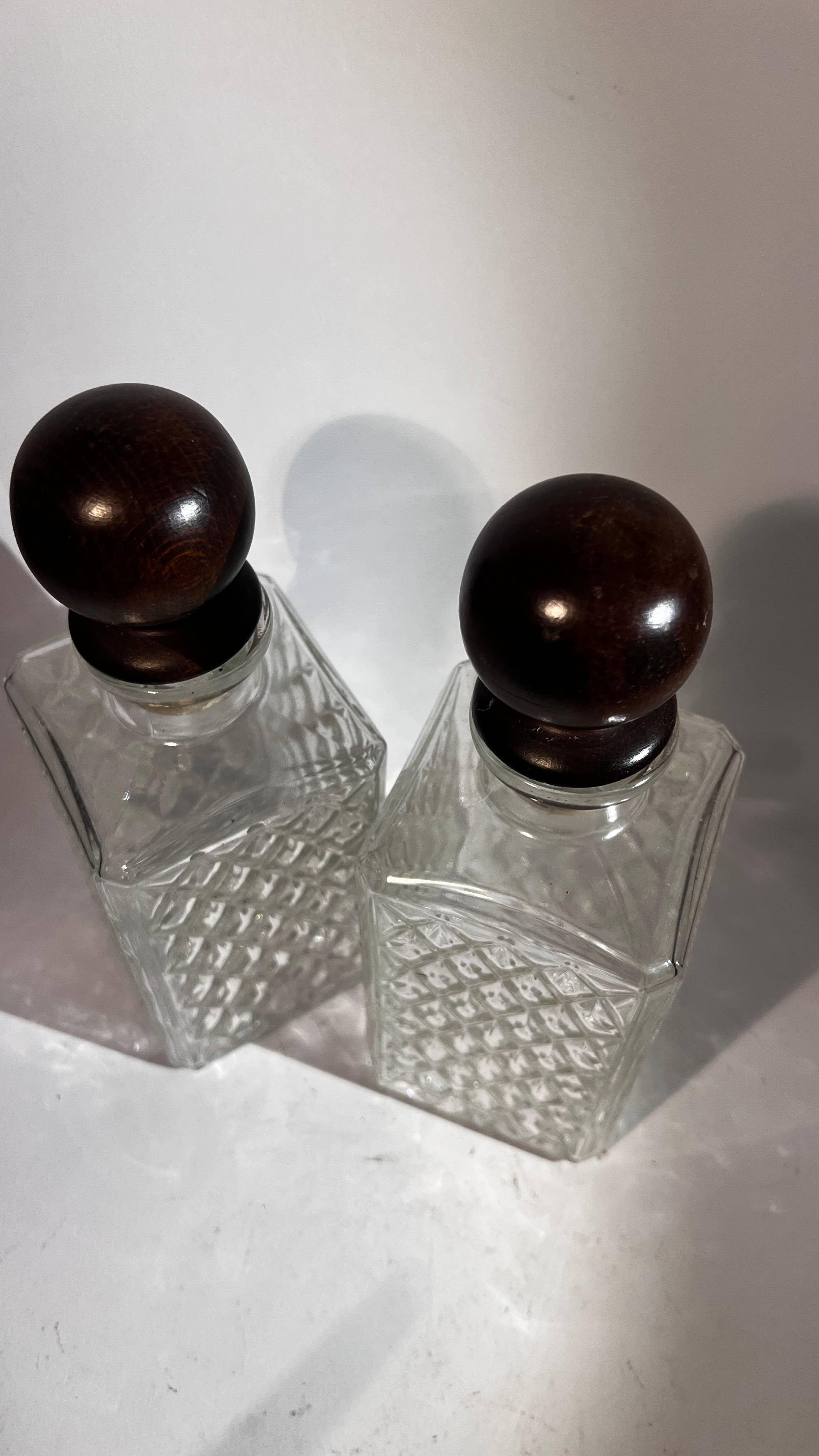 DADA Novecento – Jarra decorativa por atacado – Par de garrafas de cristal boêmio com tampa4