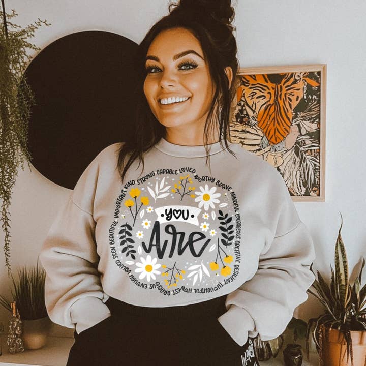 STRONG N FREE CDN - Wholesale Graphic Sweatshirt - Unisex - T-Shirt Sweatshirt Hoodie You Are Worthy Floral Motivational Print