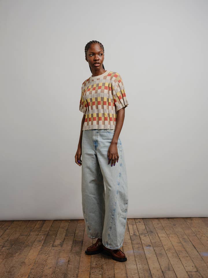 The Endery – wholesale Knitted jumper – Women′s – Anni Grid Plaited Tee - Elemental2