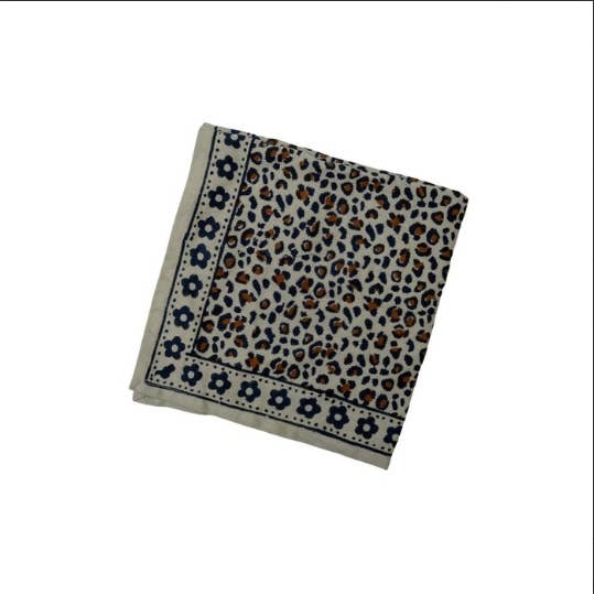 Love Explorers - Wholesale Head Scarf - Women's - Leopard scarf - My little essential khaki leo