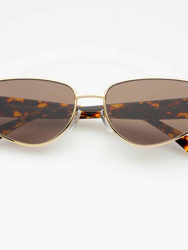 Delilah Womens Sunglasses and other Purchase Wholesale freaker. Free Returns & Net 60 Terms on Faire trending on Faire.