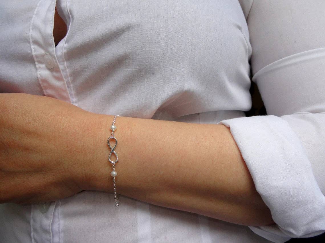 CY Design Studio - Wholesale Charm/Dangle Bracelet - Infinity Pearl Bracelet – Sterling Silver & Freshwater Pearls3