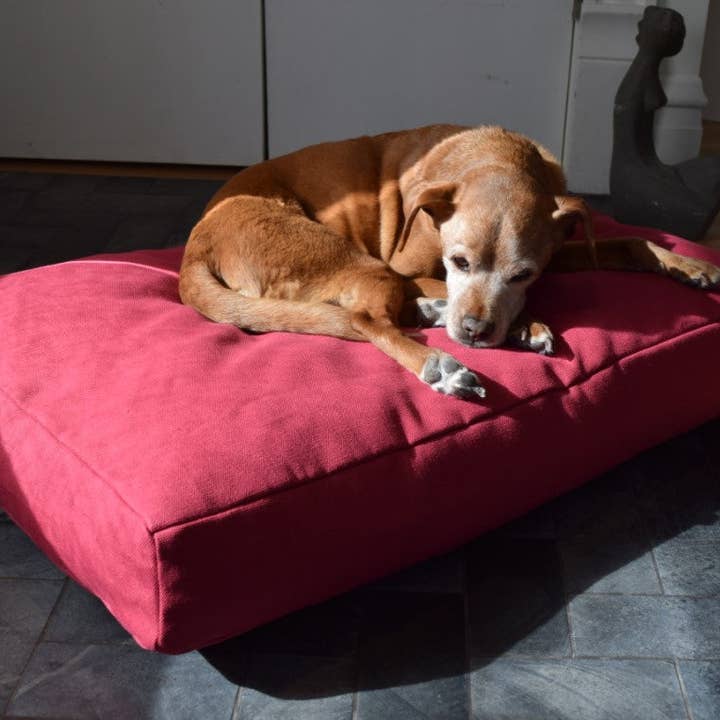 Bean Products - Wholesale Pet Bed - Dog - Premium Hemp Dog Bed - Lightweight CertiPUR Foam Fill