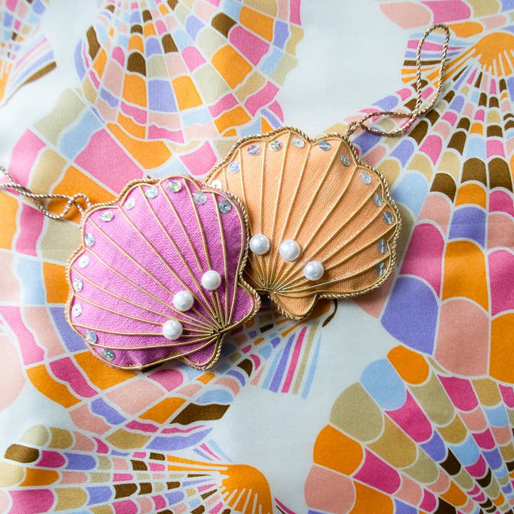 Katie Larmour Linen – wholesale Ornament set – (15 pcs) Assorted Pink Yellow Shells Linen Handmade Ornament3