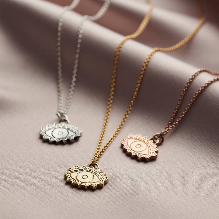 Collana con piccolo occhio maligno. per la vendita all'ingrosso da parte di Posh Totty Designs