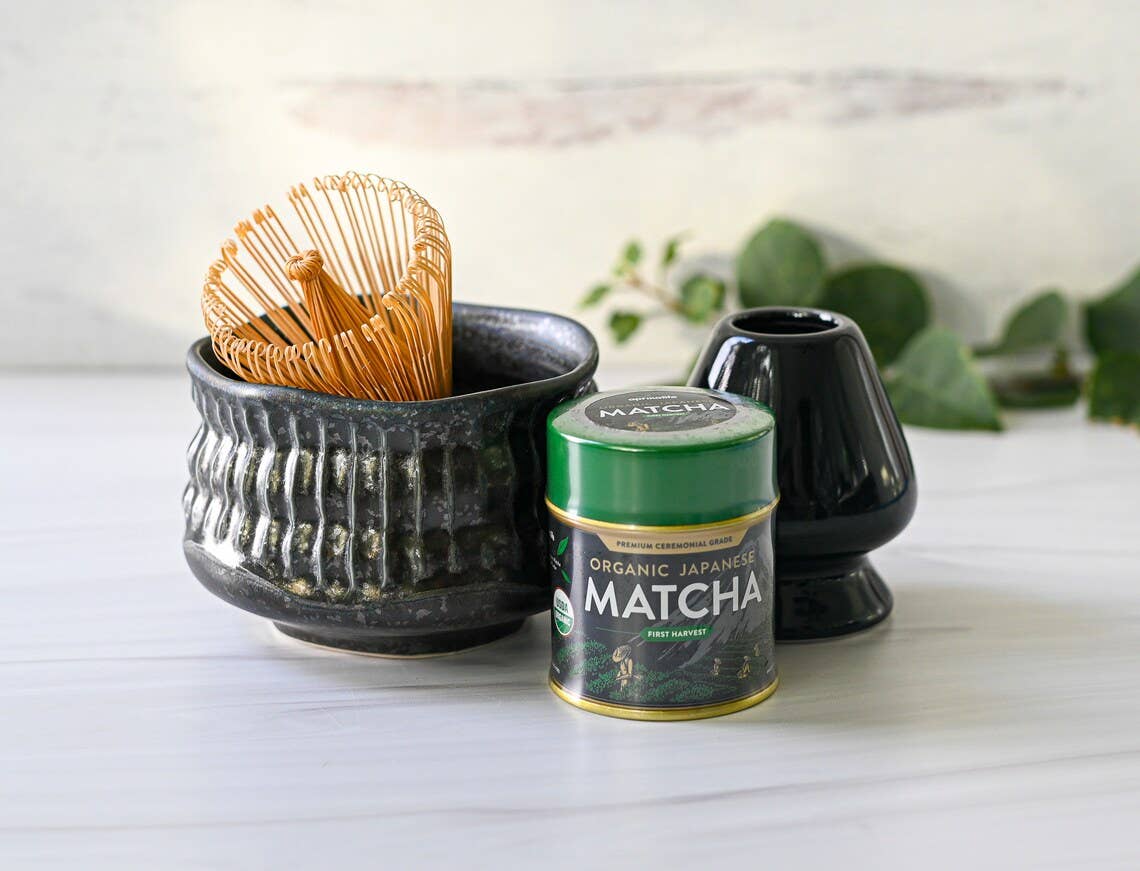 Aprikalife - Wholesale Tea Set - Black Ceramic Meisen Matcha Bowl, Bamboo Matcha Whisk and Whisk Holder Set6