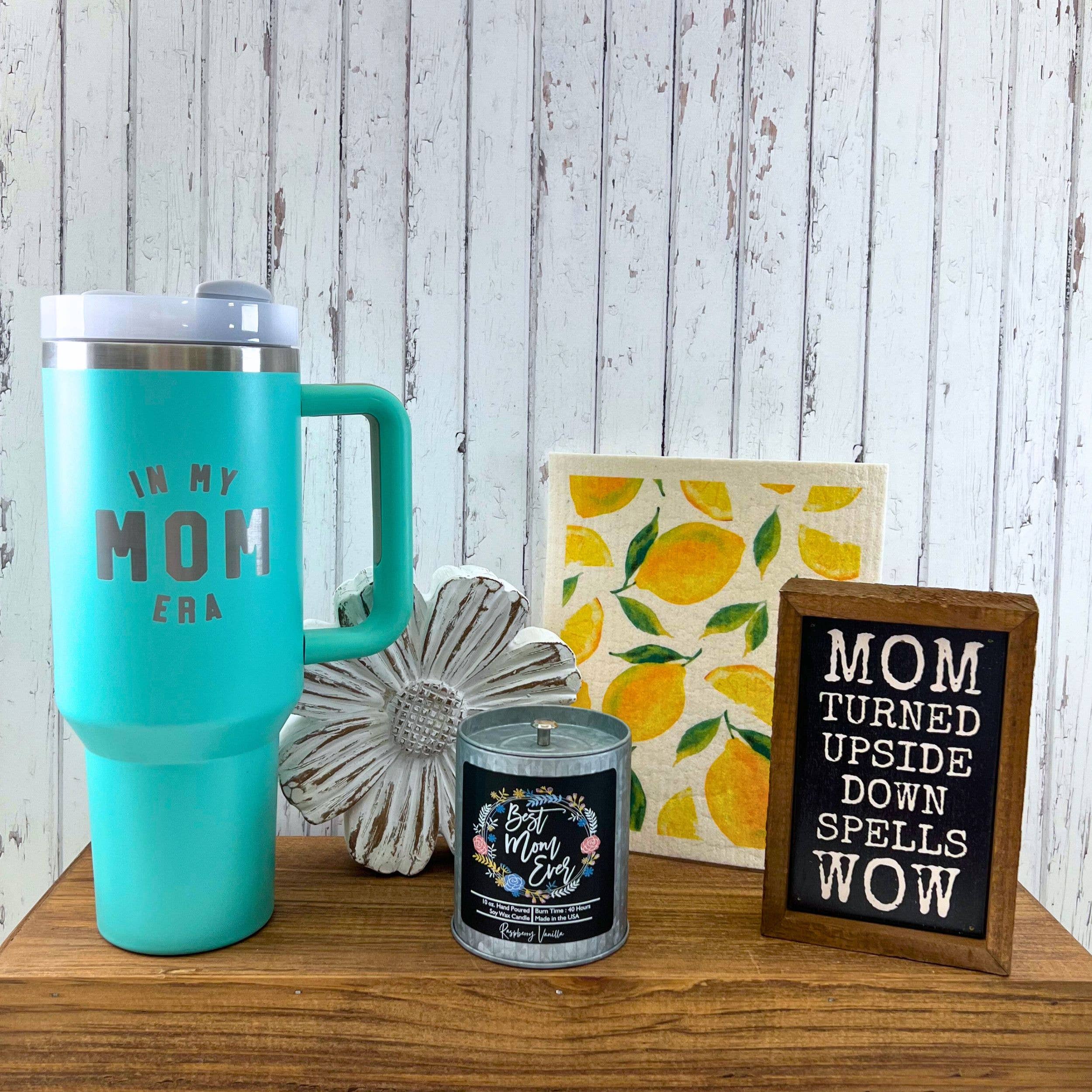 Driftless Studios - Vente Bougie en bocal - Couronne de la meilleure maman de tous les temps - Bougie de soja pour la fête des mères - Décoration printanière1