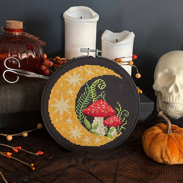 Love Poppet - Wholesale Embroidery/Cross Stitch Supplies - Woodland Moon - Kit1