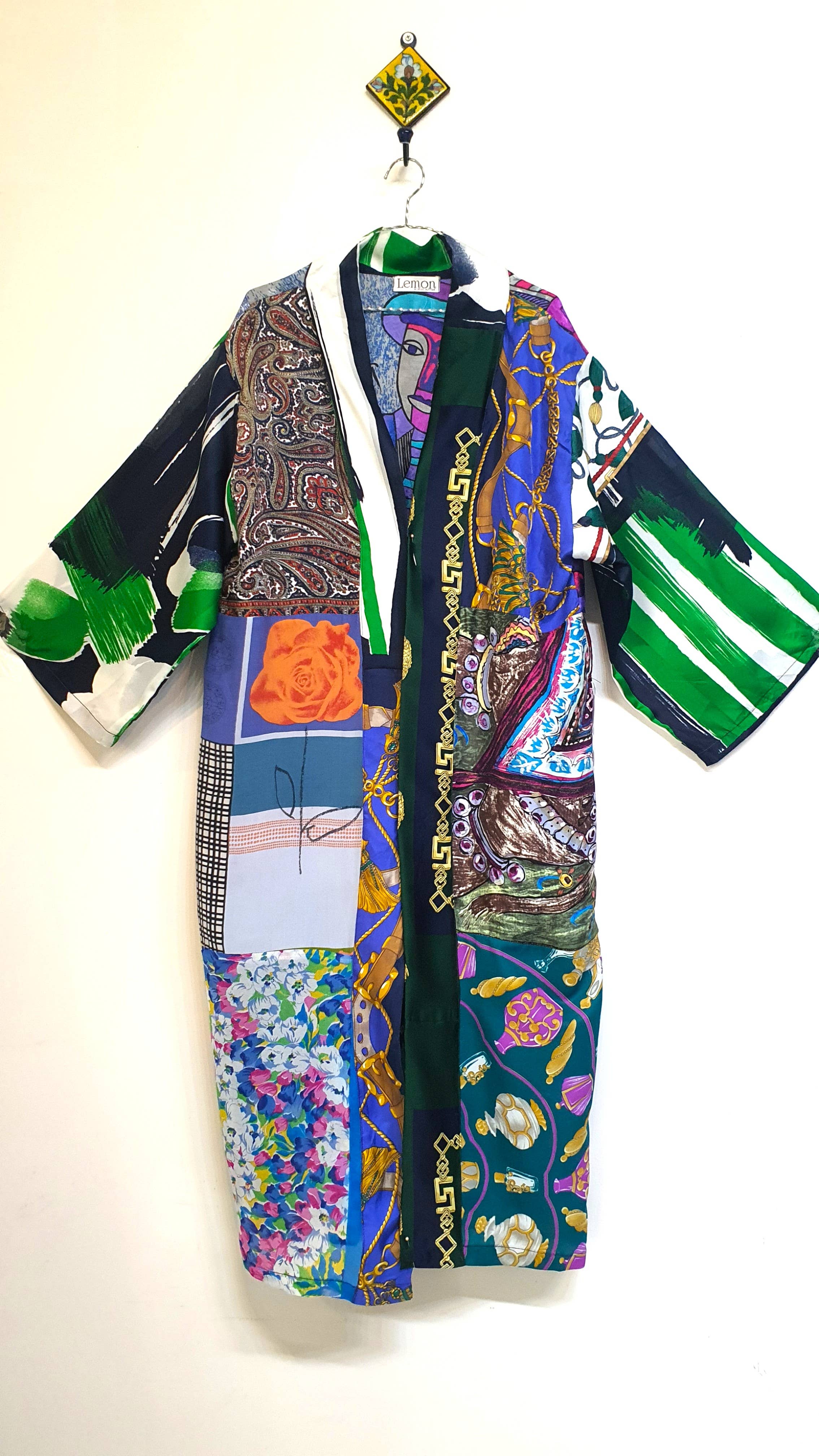 Beige & Co Thai Crafts - Wholesale Kimono - Dames - Kimono van patchwork hergebruikte zijden sjaals – uniek exemplaar8