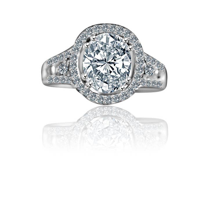 Anello in zirconia cubica impiallacciato con diamante ovale da 2,5 ct. 635R4011 per la vendita all'ingrosso da parte di Diamond Veneer Travel Jewelry