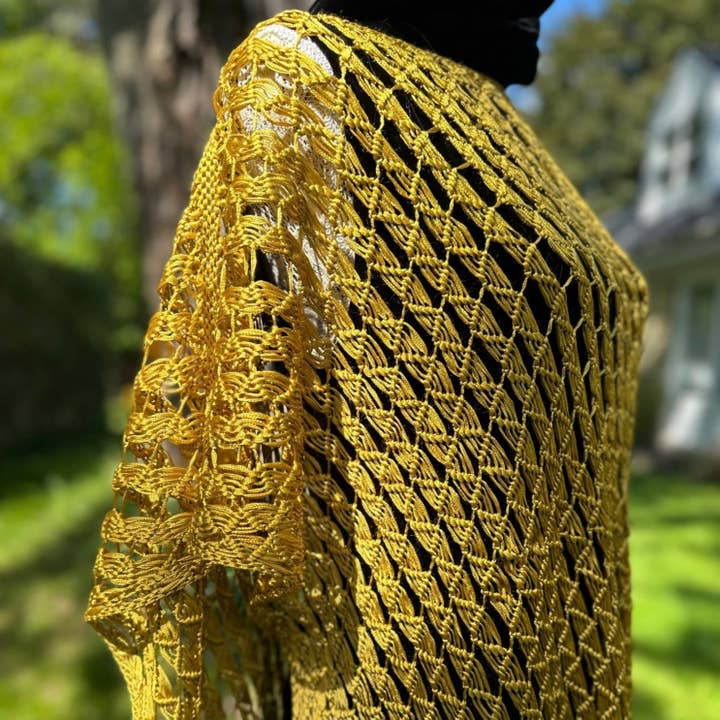 Cape verte à la pistache pour la vente par Liliana Pardo Atelier