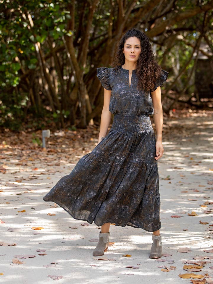 Top Marion. Paisley noir pour la vente par Bindu