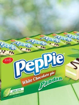 LNS241 Richy Peppie Pandan Chocolate Pie 20 x 18gr packs for wholesale by DP Wholesale LLC