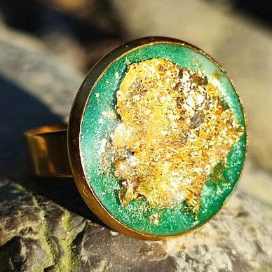 Dunkel Celadon Grüner Art Deco Ring Blattgold | Maroussia Schmuck für den Großhandel von Maroussia Bijou