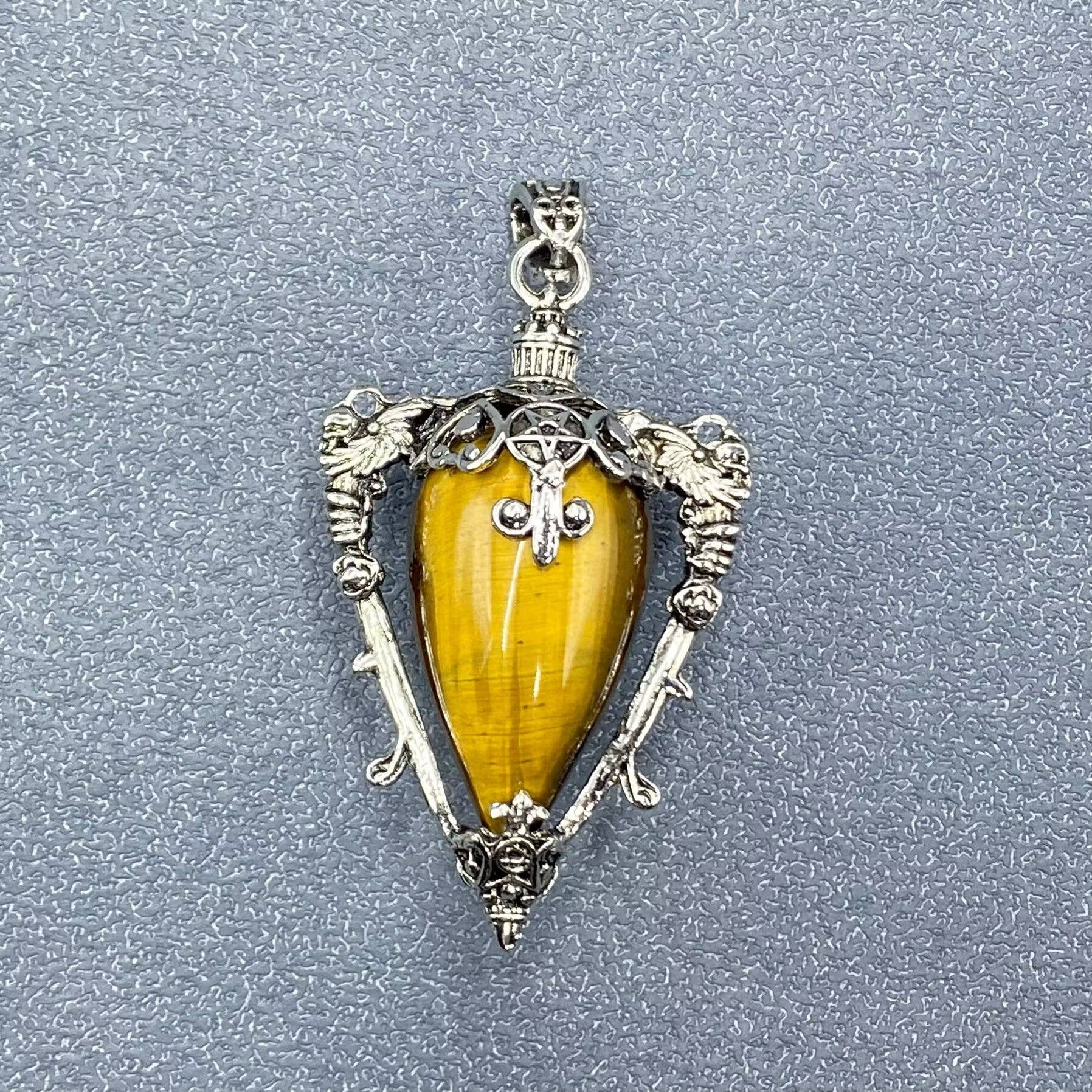 Mio Queena - Wholesale Spiritual Stone/Crystal - Vintage Stone & Crystal Bottle Charm Pendant - CS16