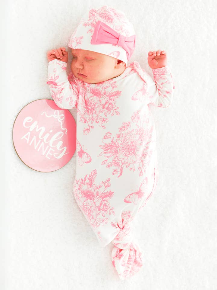 White Women's Bubblegum Pink Butterfly Toile Bamboo Viscose Mommy & Me Maternity Robe
for wholesale on Faire