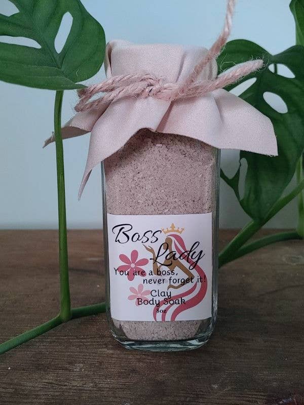 Trempage Corporel en Argile "Boss Lady" pour la vente par The Wynter Rose