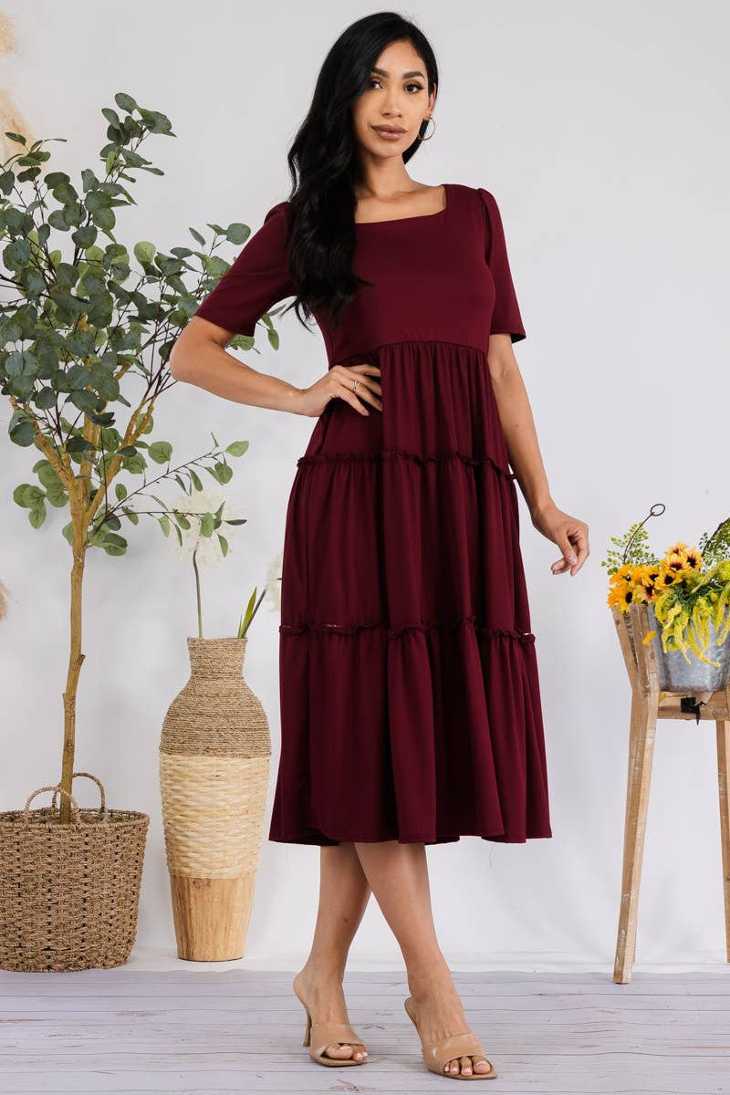H&H Fashion Inc. – Großhandel Kleid – Damen – JR778X-S Plus Size Stufen-Midikleid mit quadratischem Ausschnitt5