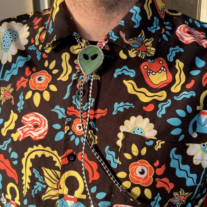 Alien stained glass bolo tie
for wholesale by Unearthly Concoctions