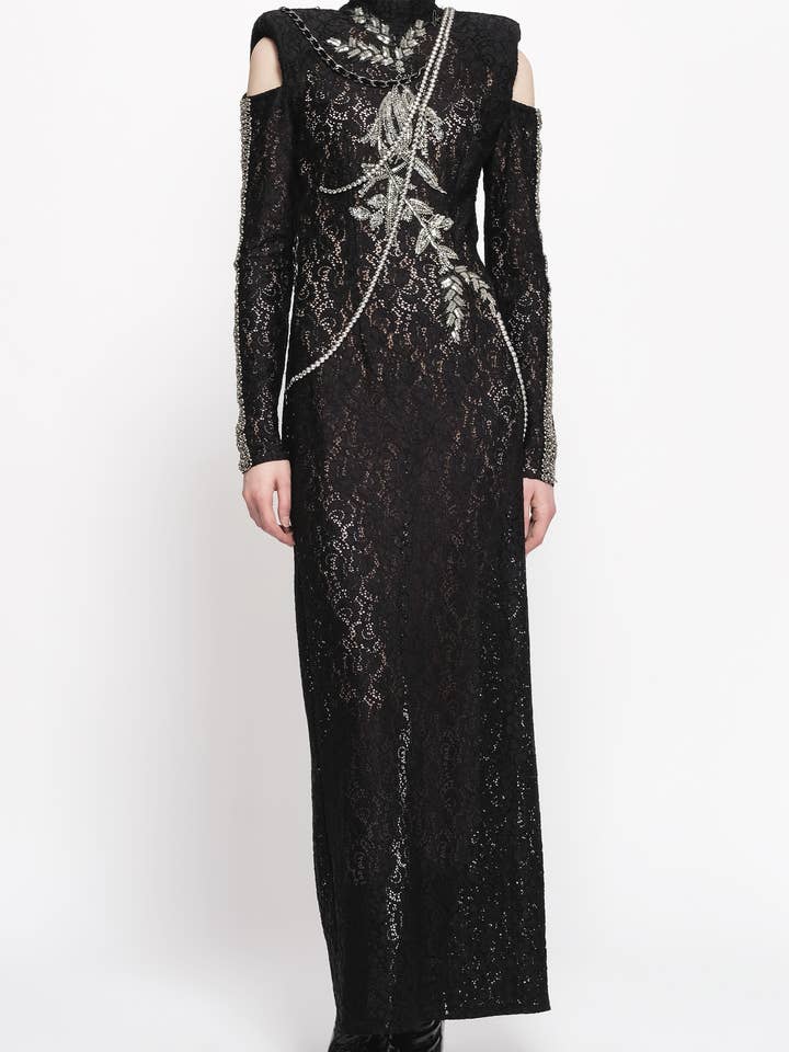 Abito nero scollato con perline e paillettes cucite a mano per la vendita all'ingrosso da parte di ANTONIA NAE LONDON