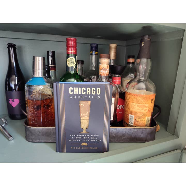 HarperCollins Focus - Wholesale Mixology & Beverage - Chicago Cocktails: An Elegant Collection of Over 100 Recipes1