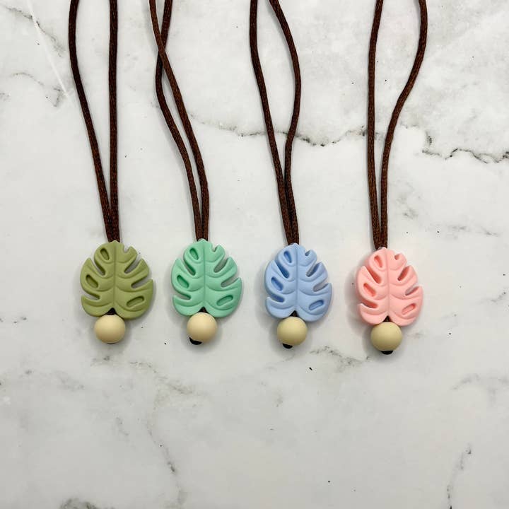 Collier Mini Monstera Fidget pour la vente par ArtisXan