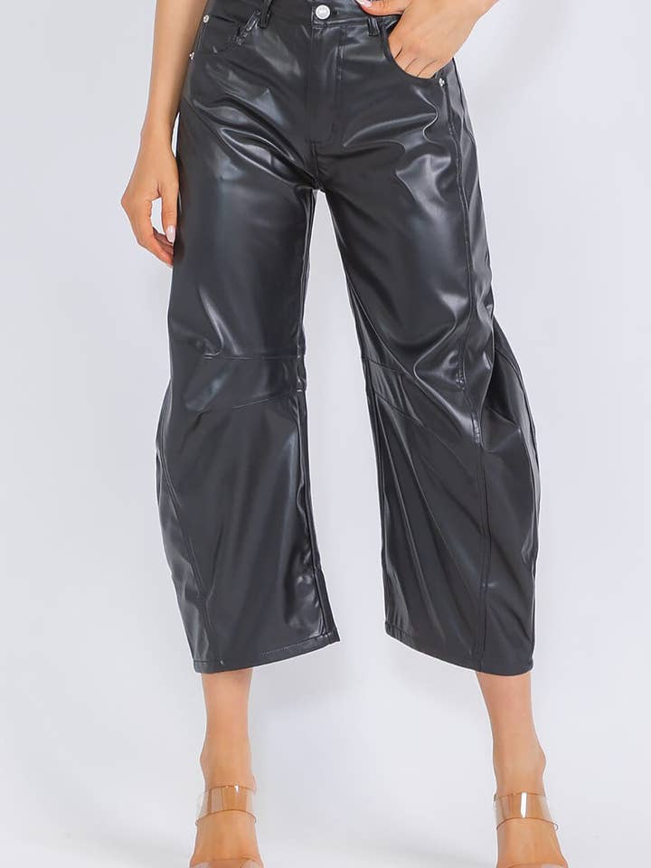 PU LÄDERVIDA BYXOR MED FICKOR FRAM CAPRIBYXOR för wholesale av ROUSSEAU