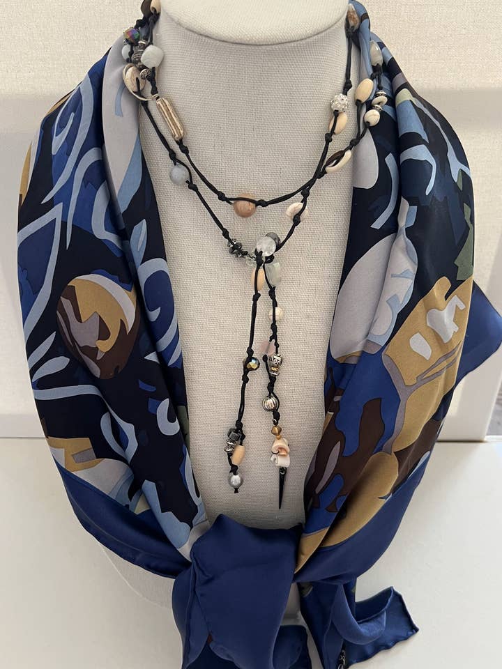 Nyanser av blå fyrkantig halsduk med Lariat för wholesale av Pangborn Collection