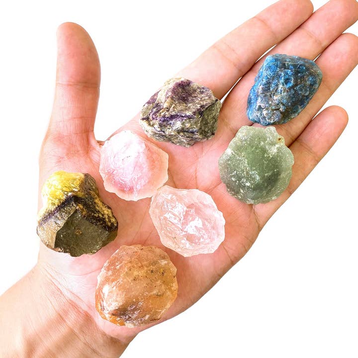 7 Chakra sæt, helbredende naturlige ru krystaller ædelsten 7PC for engroshandel hos GemMartUSA