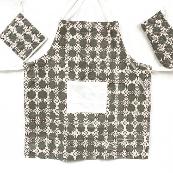 Mira Fair Trade - Wholesale Oven mitt/pot holder - Apron, Pot Holder, Oven Mitt Set (Assorted Patterns)1