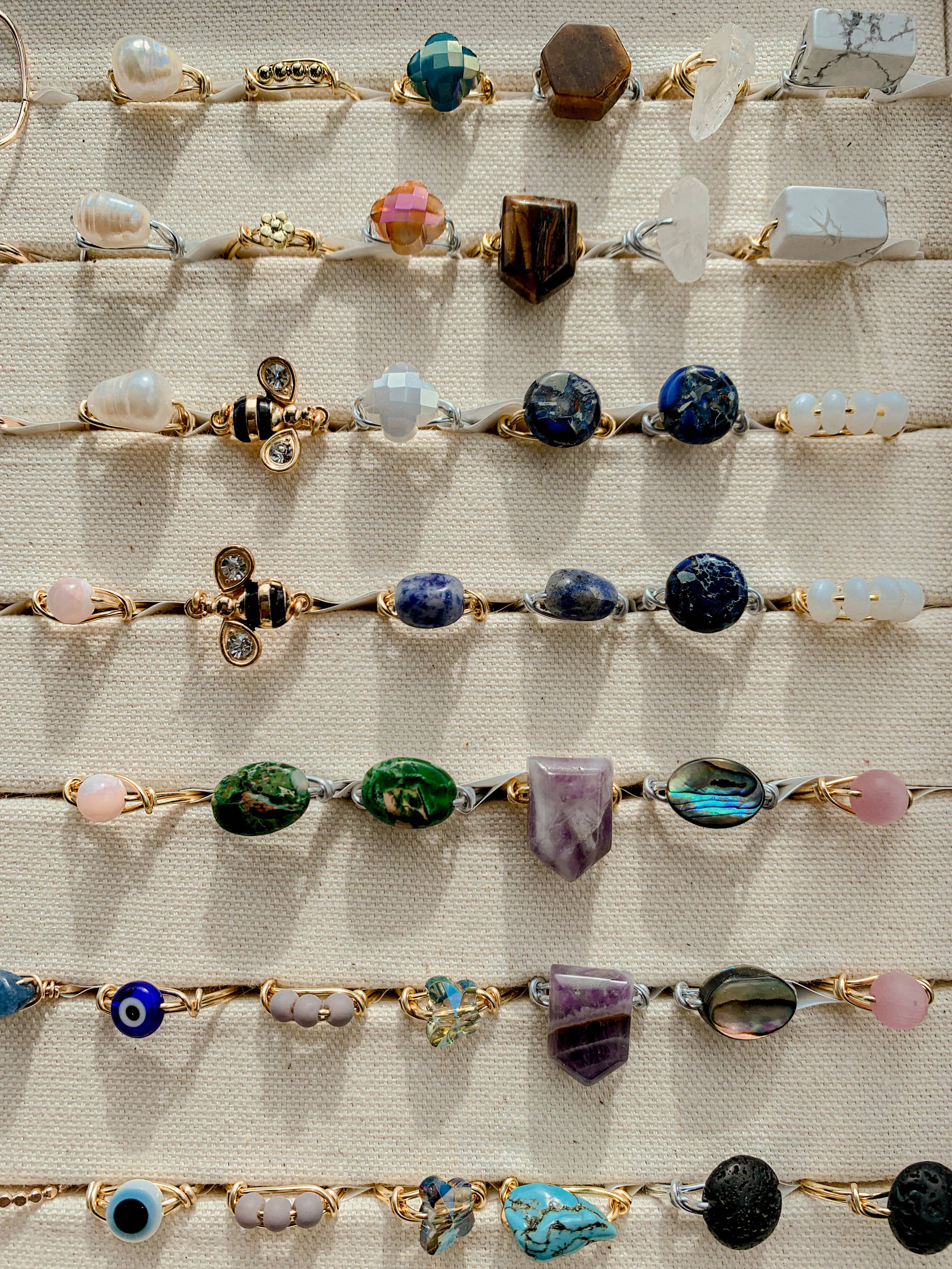 Bijoux Boutique LLC - Wholesale Jewelry Set - Assorted Crystal Rings - Half Tray4