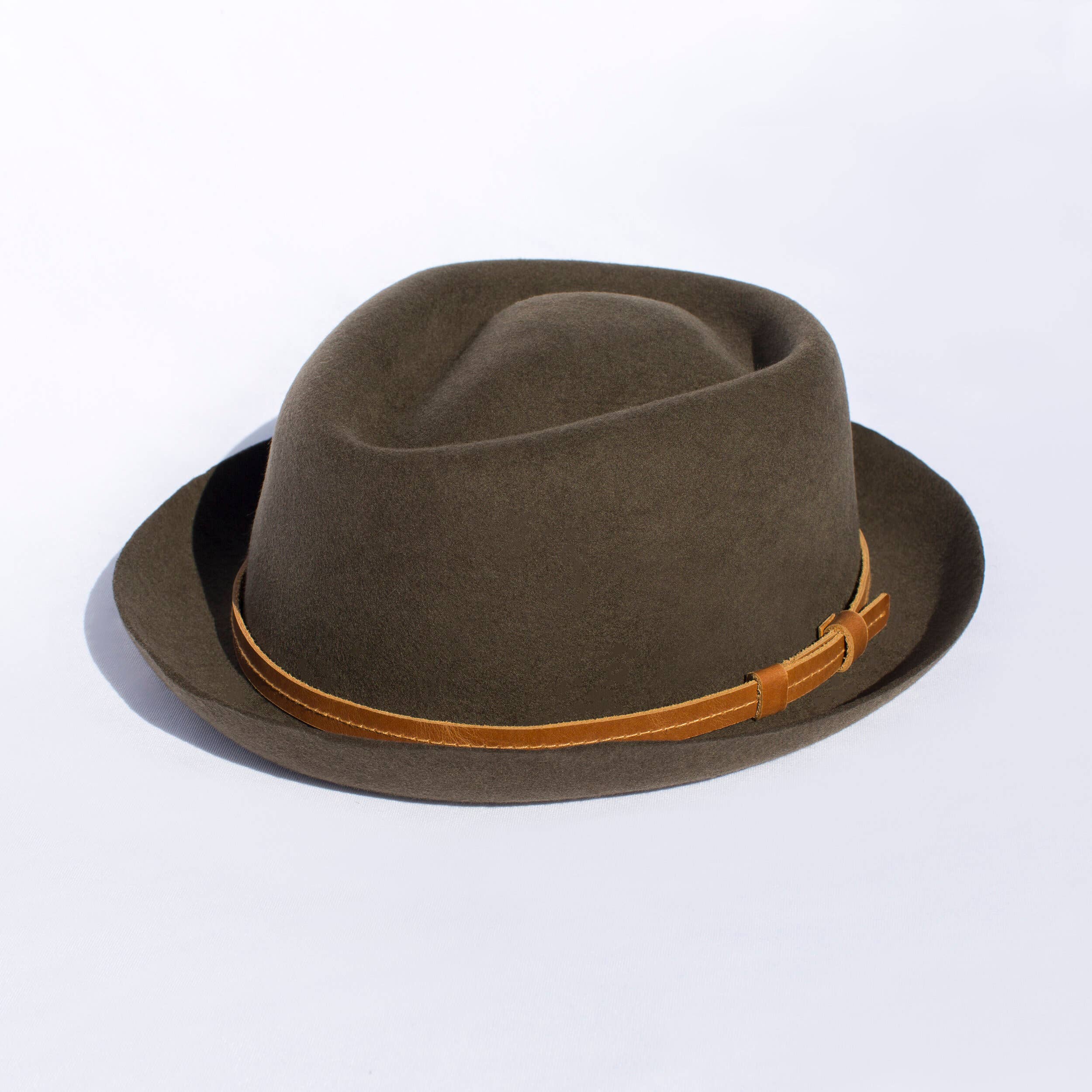 Elegancia Tropical Genuine Panama Hats - Wholesale Fedora - Unisex - Santa Fe Olive Green Urban Felt Hat - Unisex