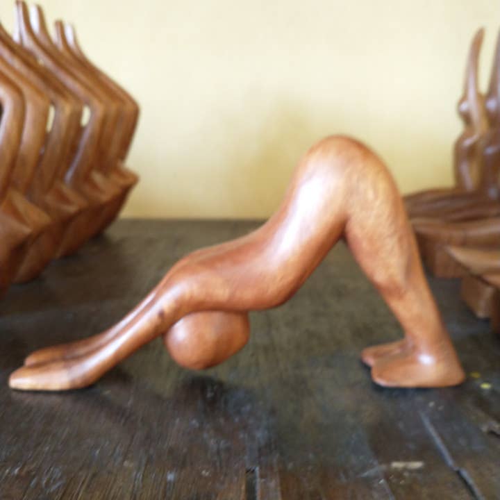 Ubud Glass – wholesale Sculpture – Hand carved Yoga pose figurine sculpture