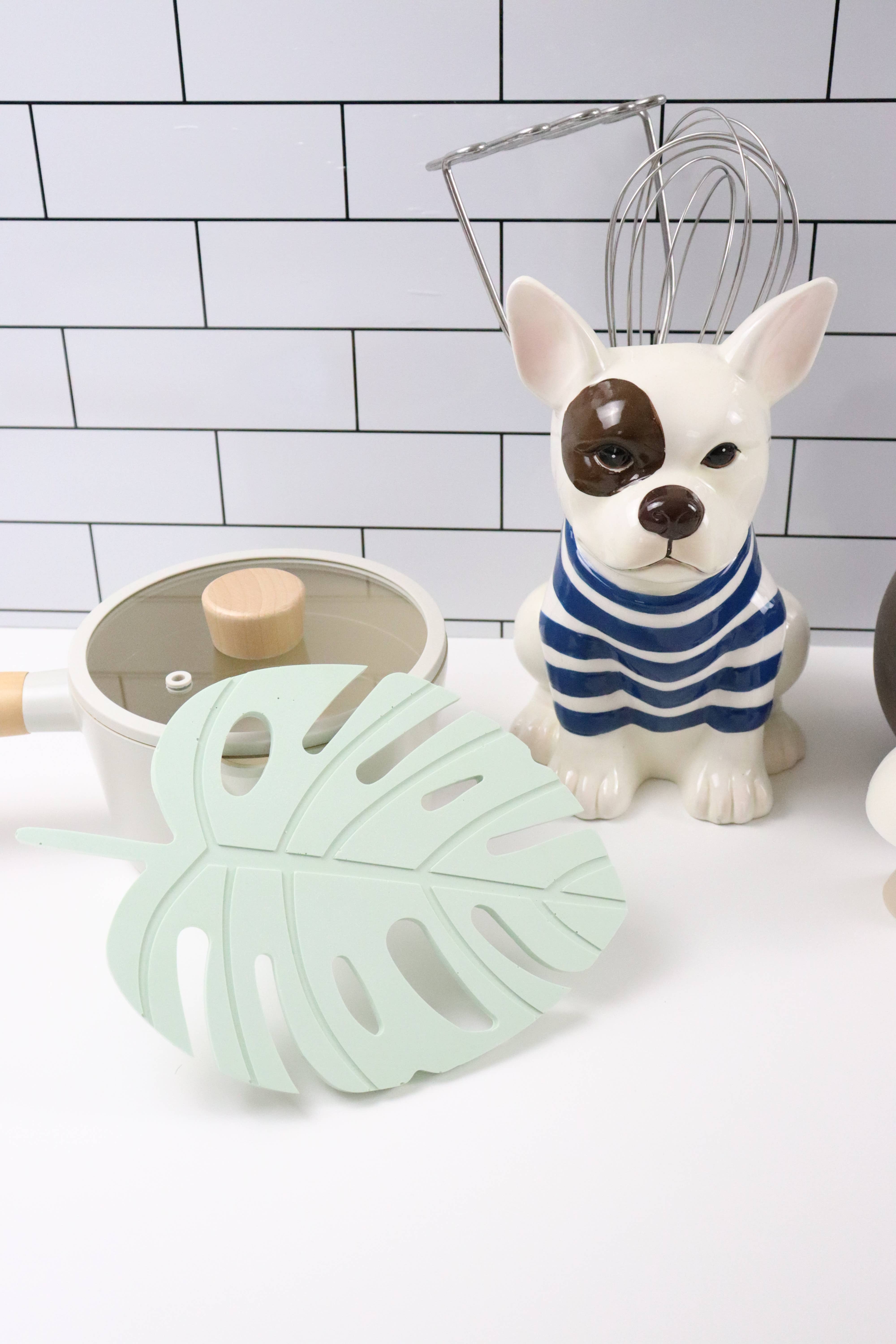 Three Springs Candle Co. – wholesale Jewellery dish – Monstera leaf Jewelry & Trinket tray | Trivet - Mint6